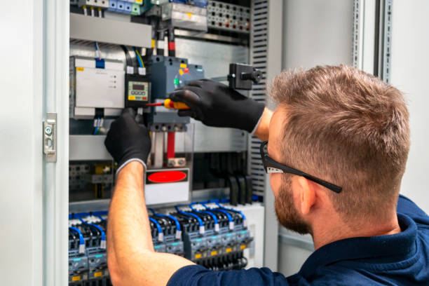 Best Licensed Electrician  in Moreauville, LA